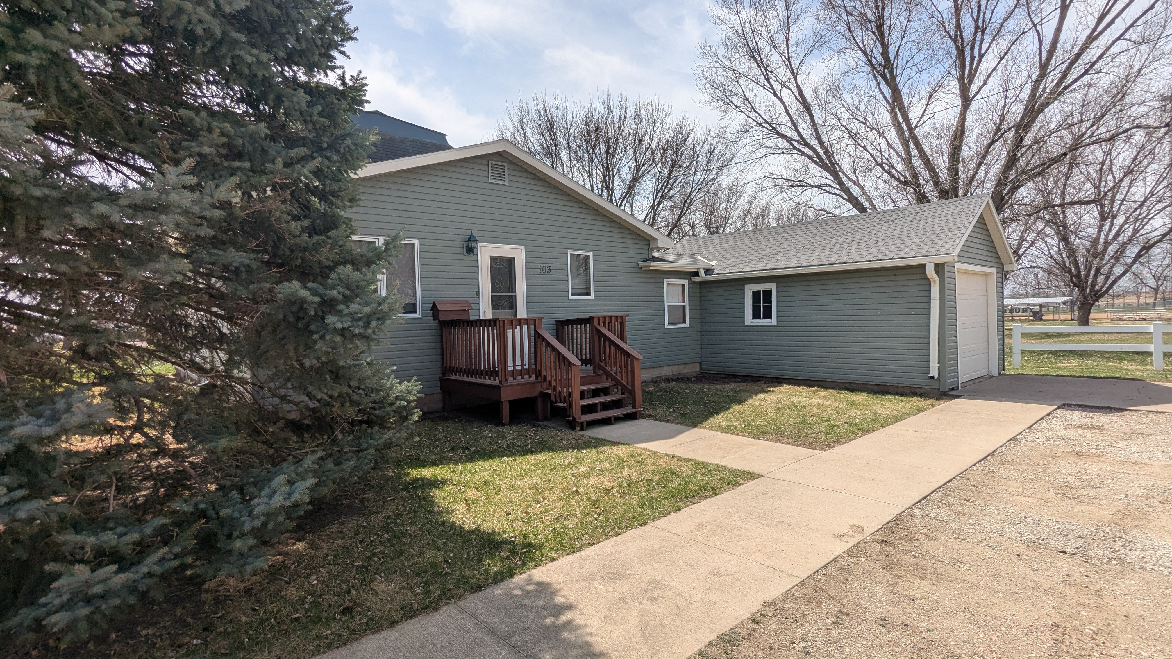 Midwestern Land and Auction Listing